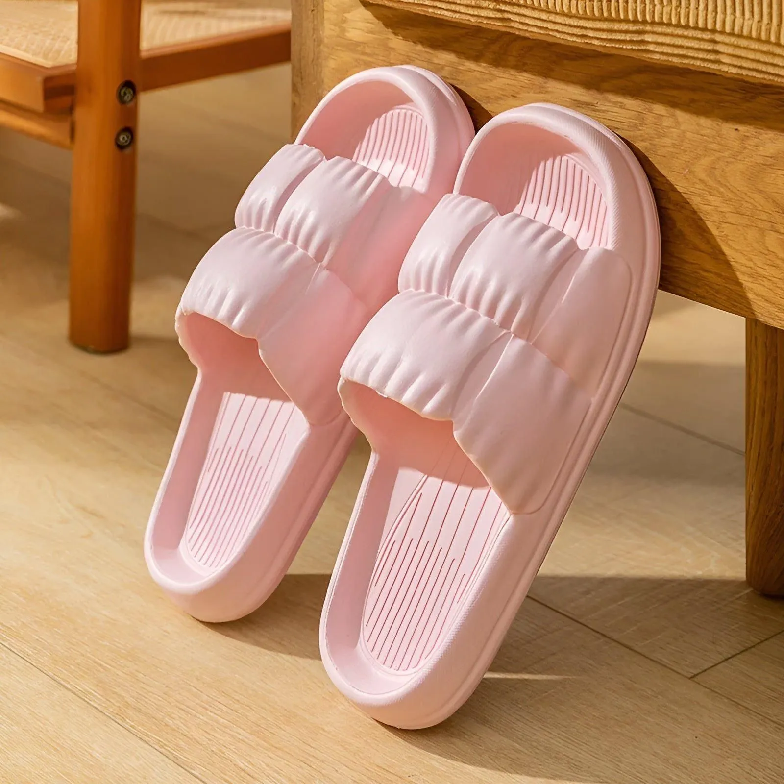 ErgoGrip Slipper - Ultra Weiche Ergonomische EVA Hausschuhe für den Sommertrend 2024